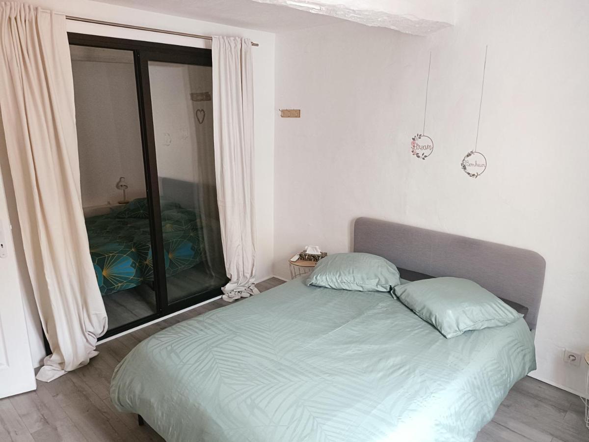 Au Centre De Frejus Charmant Appartement Luaran gambar